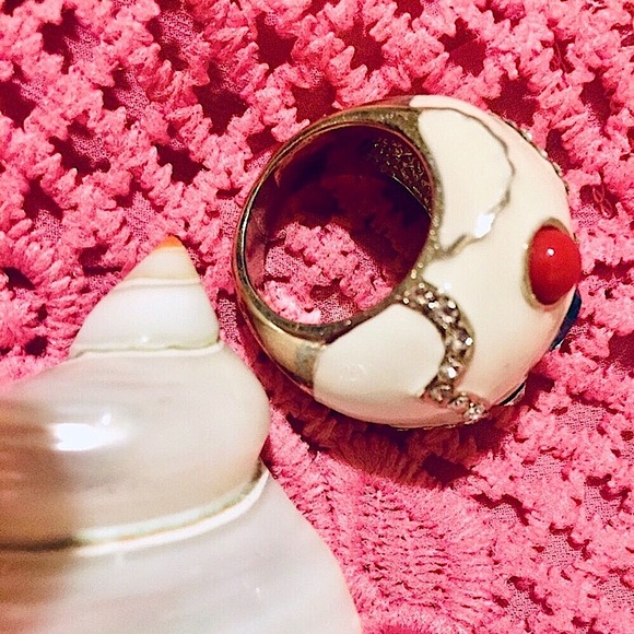 🦋Express White Enamel Stone Dome Ring (6-7)🦋 - Picture 4 of 5